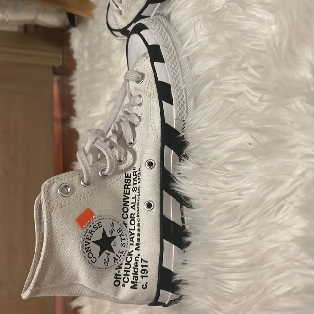 Off-White Converse Limited Edition Women’s Size 9